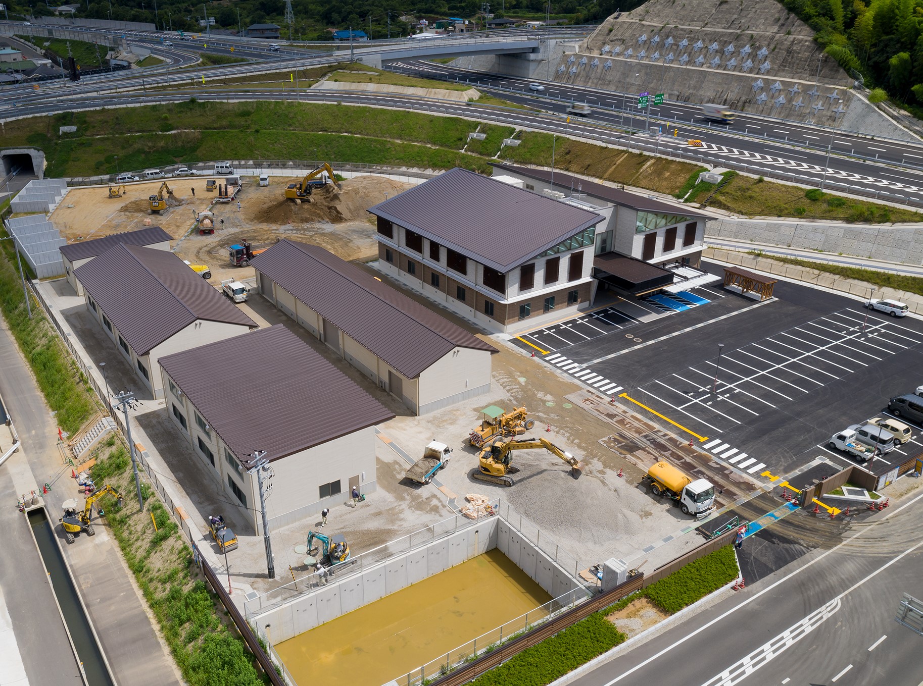 海草振興局建設部 新庁舎舗装